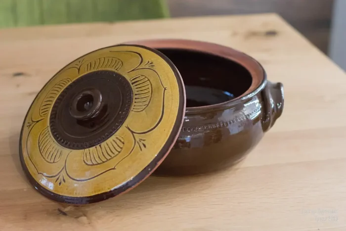 Ceramic Casserole with Engraved Lid - TK113 - Image 2