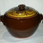 Ceramic Casserole with engraved lid - TK154