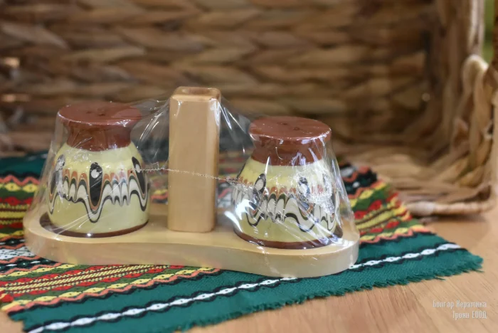 Salt shaker Troyan pattern with wooden stand - TK255 - Image 2